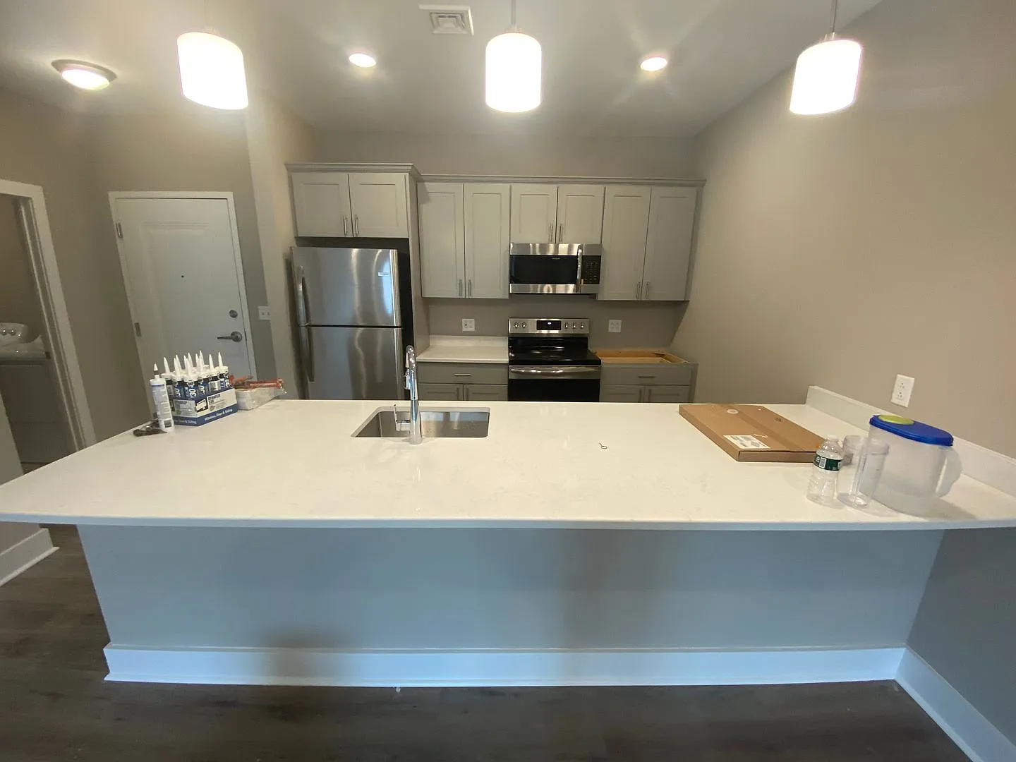 105 Morris Apartments — Photo 2