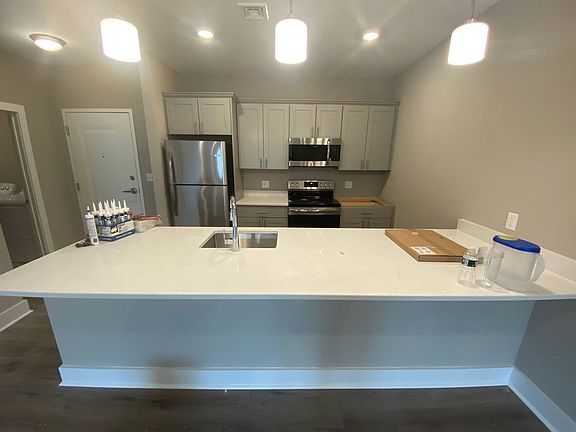 2nd image of 105 Morris St #206