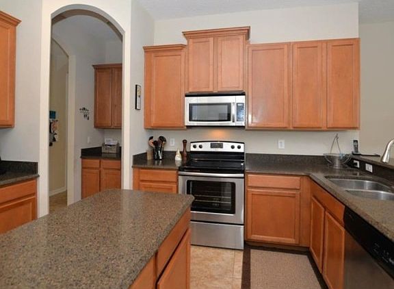 3rd image of 6196 Hedgesparrows Ln
