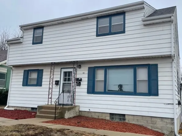 614 N Dakota St #201, Vermillion, SD 57069