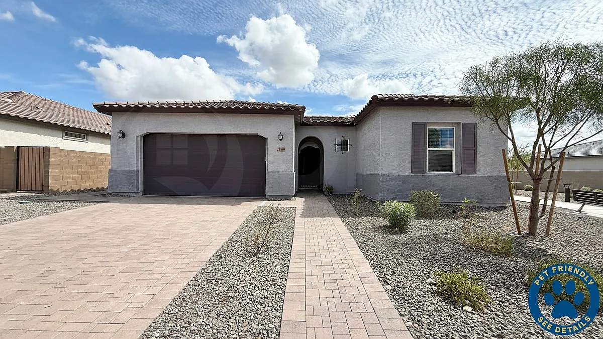 4 bed, 3.0 bath, 2475 sqft, $3,100 — Photo 1