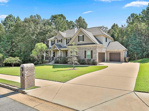 4th image of 9410 Forest Crown Dr