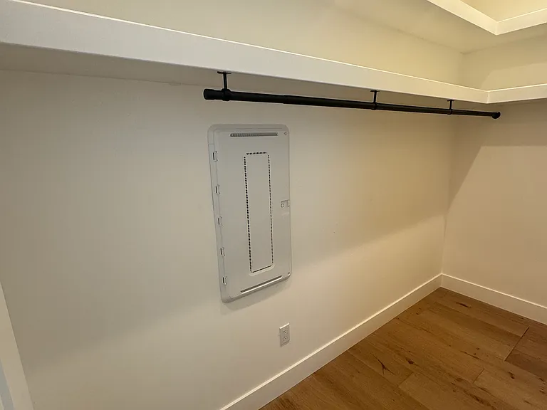 320 Cecile Ct — Photo 11