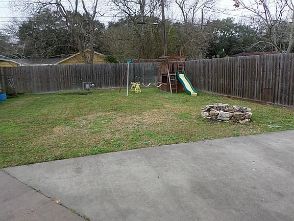 5th image of 226 Cedar Dr