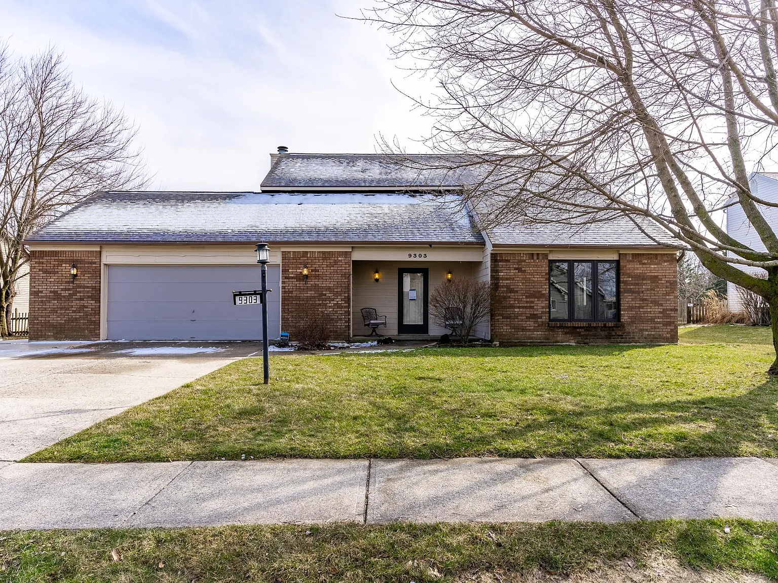 9303 La Bell Pl — Photo 1