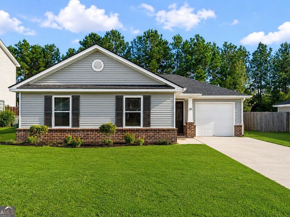 1st image of 28 Twin Oaks Pl