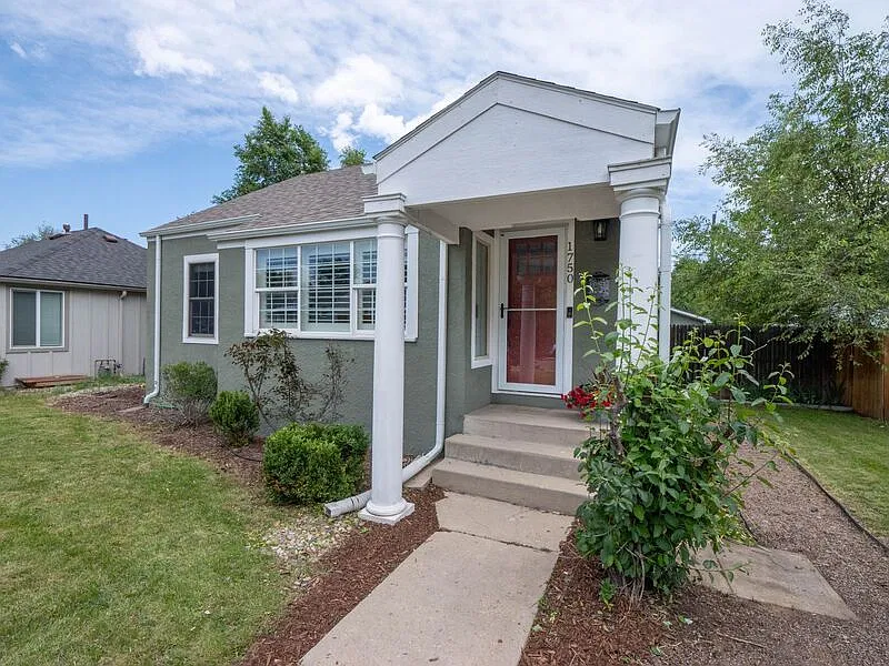 4 bed, 2.0 bath, 1647 sqft, $2,950 — Photo 1