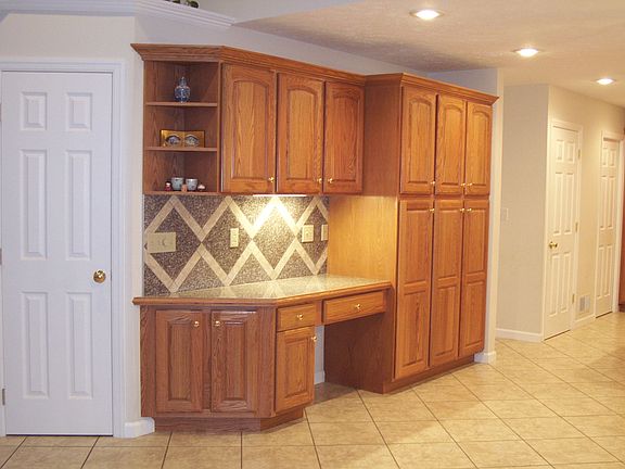 Kitchen desk / pantry