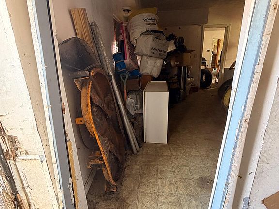 3rd image of 3364 Old State Rd