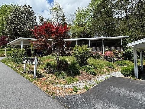 1st image of 201 Country Woods Dr