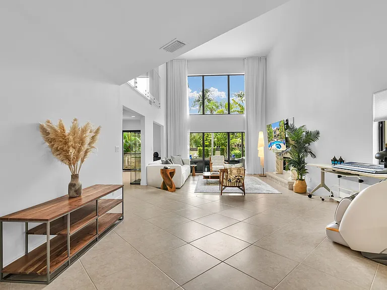 753 Villa Portofino Cir — Photo 6
