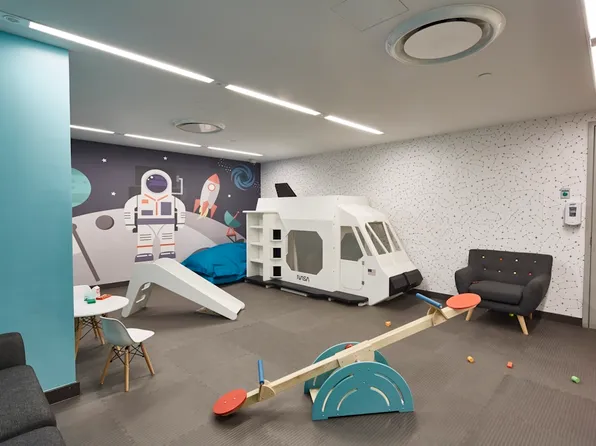 43-10 Crescent Street image 6 of 18