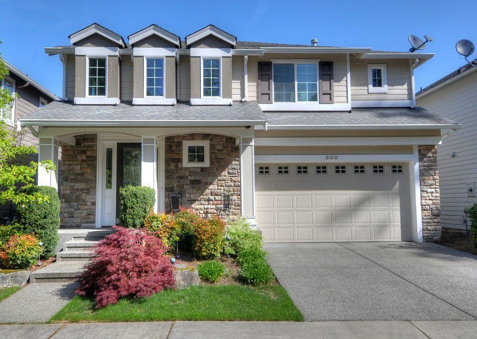 1st image of 326 222nd Ave NE