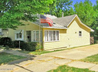 613 Davis St, Manistee, MI 49660