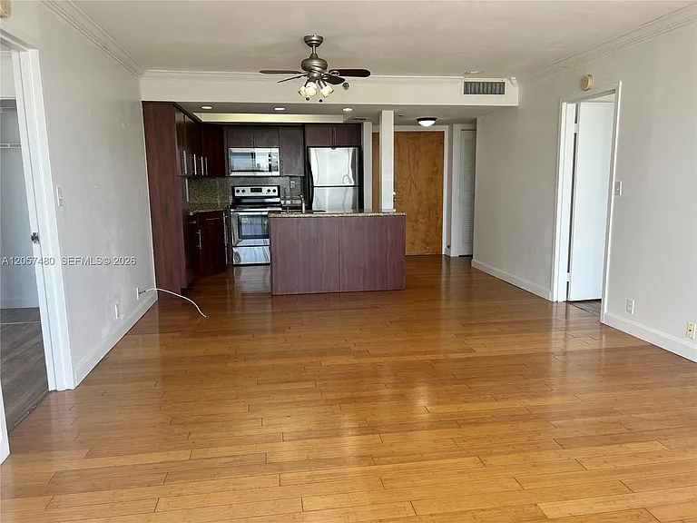 7601 E Treasure Dr #2104 — Photo 26