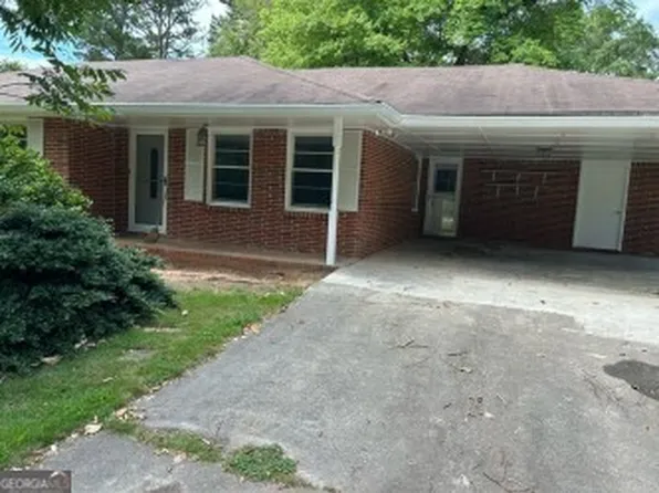 1215 Eastview Rd NE, Conyers, GA 30012