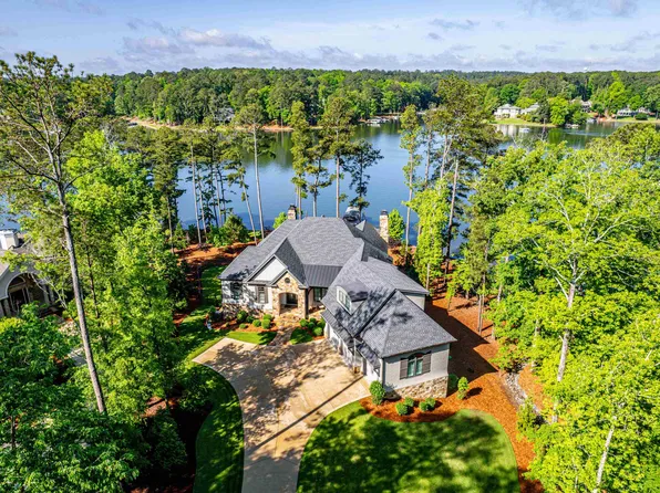 1091 Hawthorne Hts, Greensboro, GA 30642