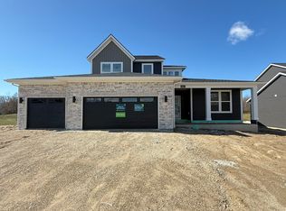 9067 Hollace Dr, Jenison, MI 49428