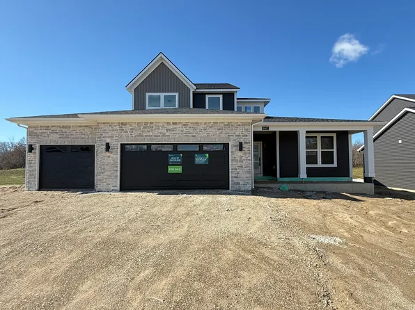 9067 Hollace Dr, Jenison, MI 49428