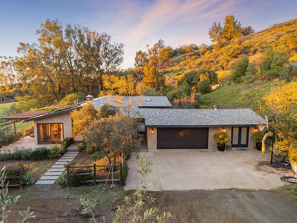 1st image of 11345 Pacific View Dr