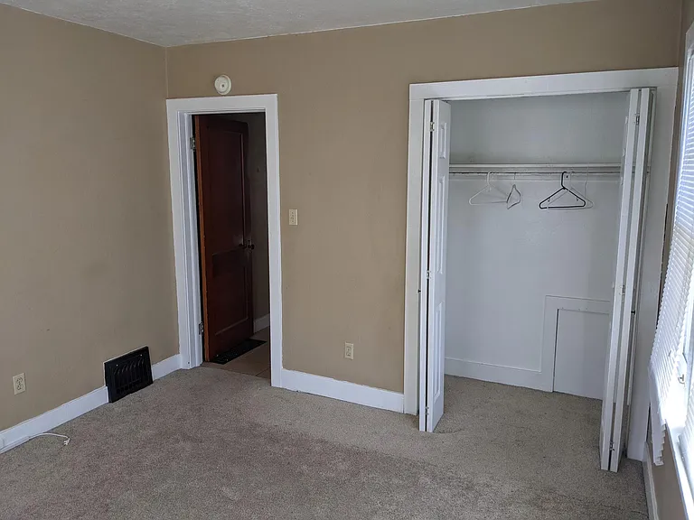 2227 N Grand Ave #2227 — Photo 16