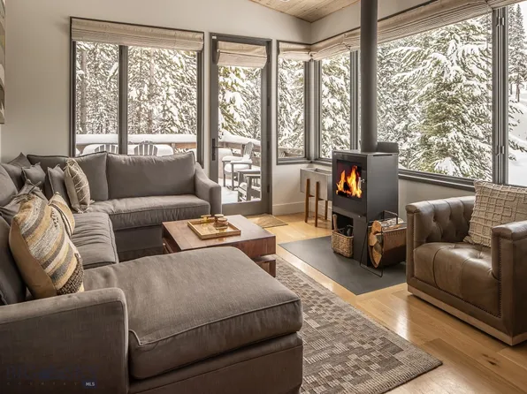 20 Lakewood Dr, Big Sky, MT 59716