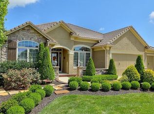 532 NE Sienna Pl, Lees Summit, MO 64064