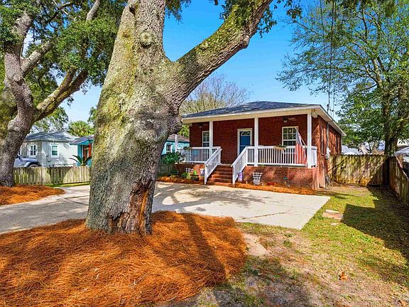 2nd image of 542 S 1st St