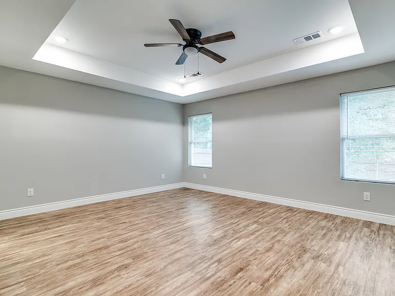 2734 Waters Edge — Photo 13