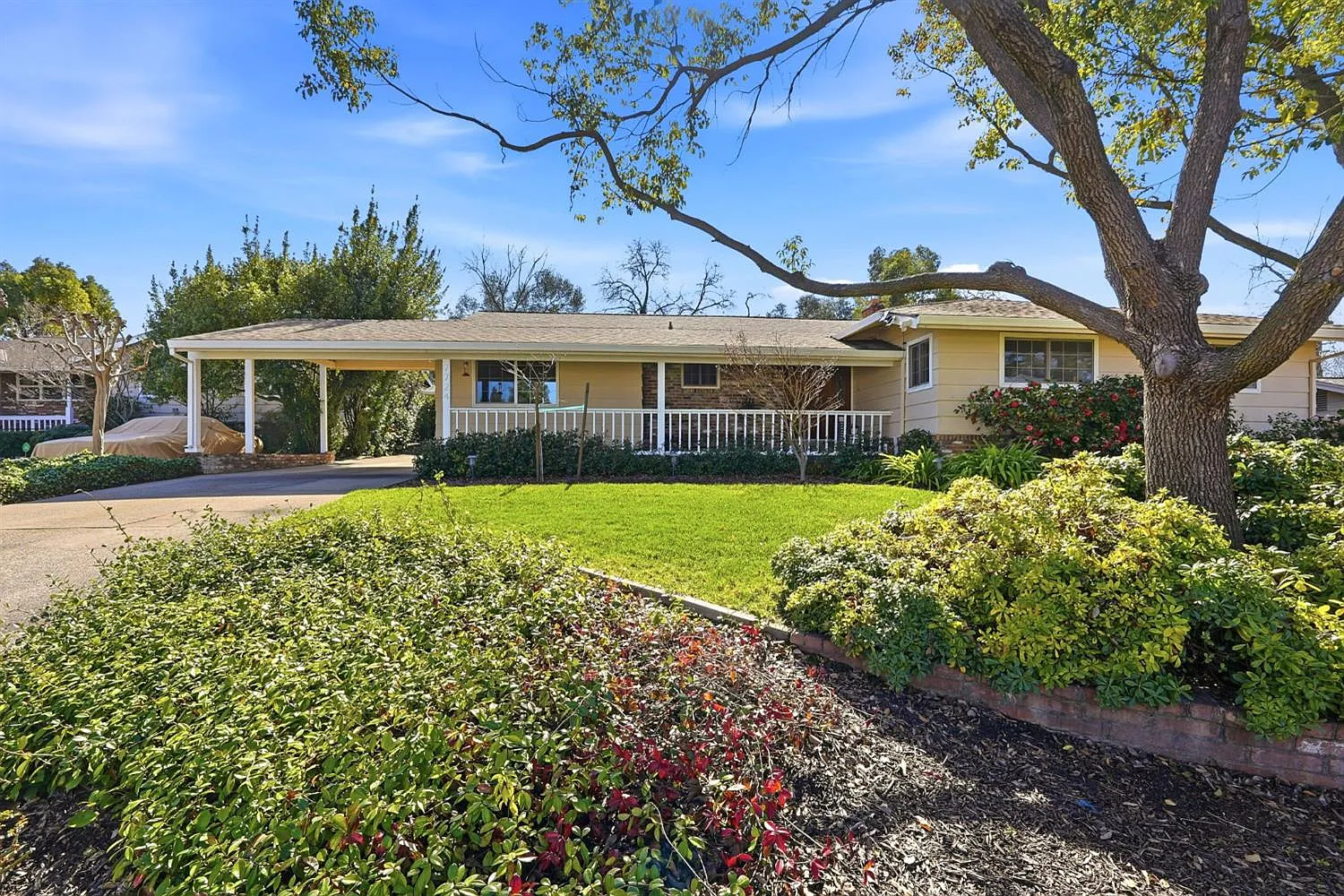 7724 Greenridge Way photo 1
