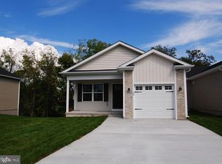 540 Great Oak Ct, Woodstock, VA