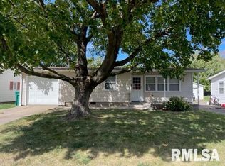 302 Barsi Blvd, Macomb, IL 61455
