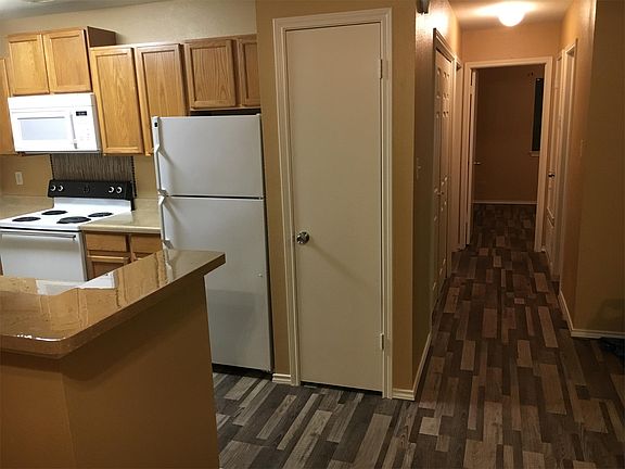3rd image of 3660 Fm 2673 APT A4