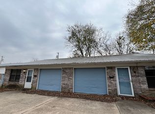 207 N Montgomery St #209, Clarksville, AR 72830