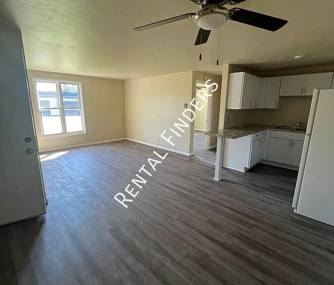 1830 August St #11 — Photo 4