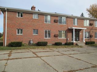 66 Riverview Dr #2, Mount Clemens, MI 48043