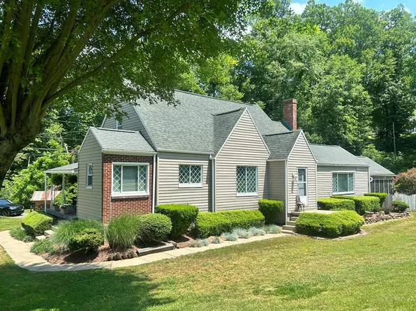 201 Orchard Lane, Paden City, WV 26159