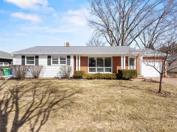 1492 Langlade Ave, Green Bay, WI 54304