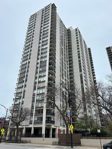 1460 Sandburg Ter APT 2011A, Chicago, IL, 60610