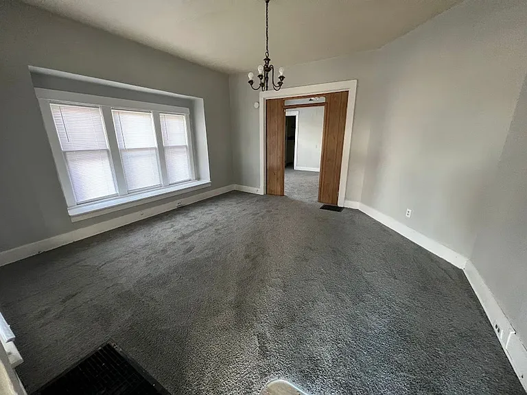 1621 W Jackson St (Wynn Funds LLC) — Photo 1
