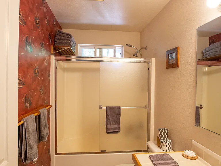 1137 NW Stannium Rd — Photo 30