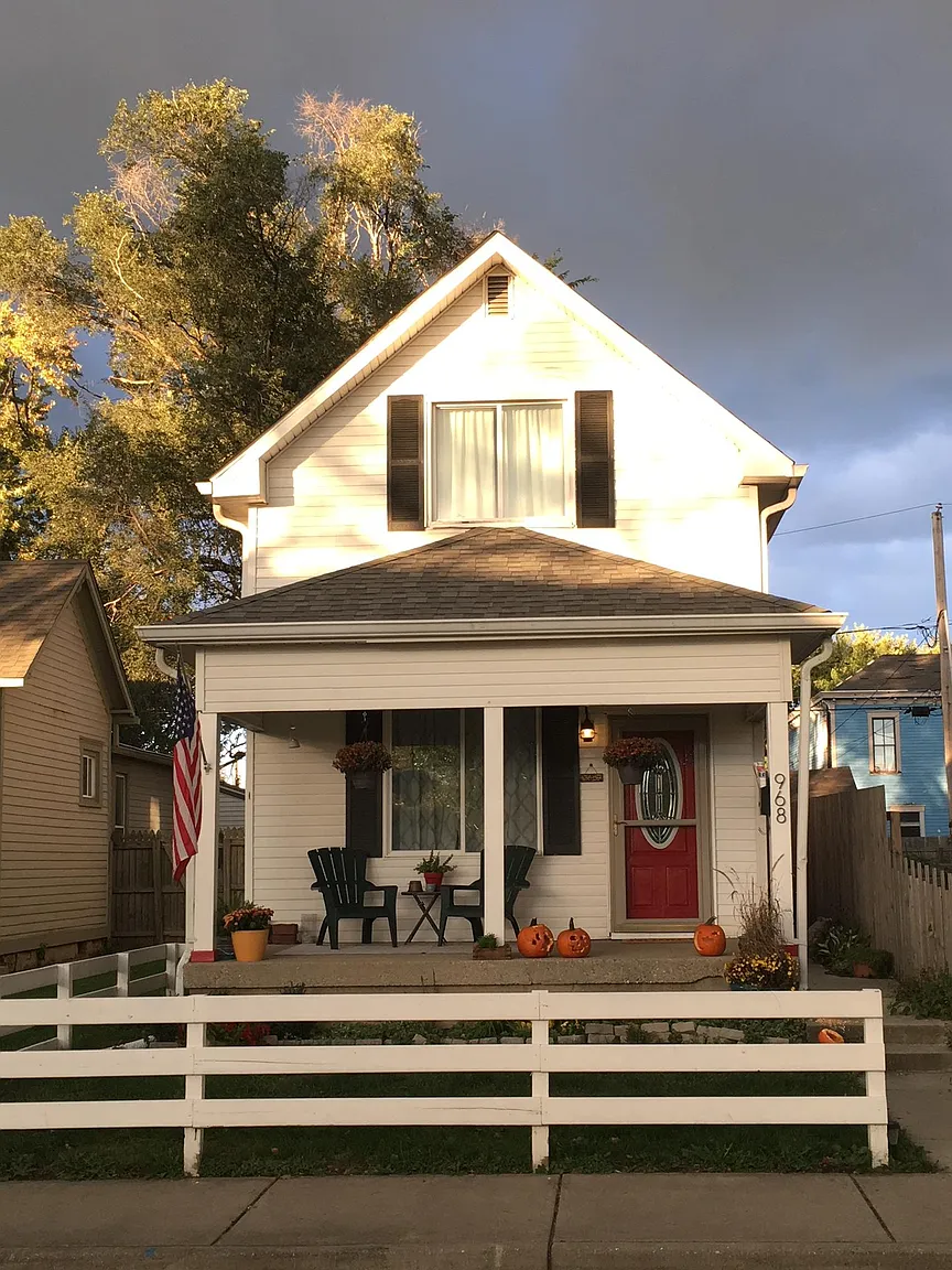 968 Elm St photo 1