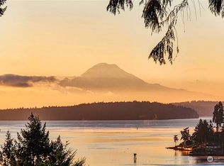 3672 Lavender Ln NE, Bainbridge Island, WA