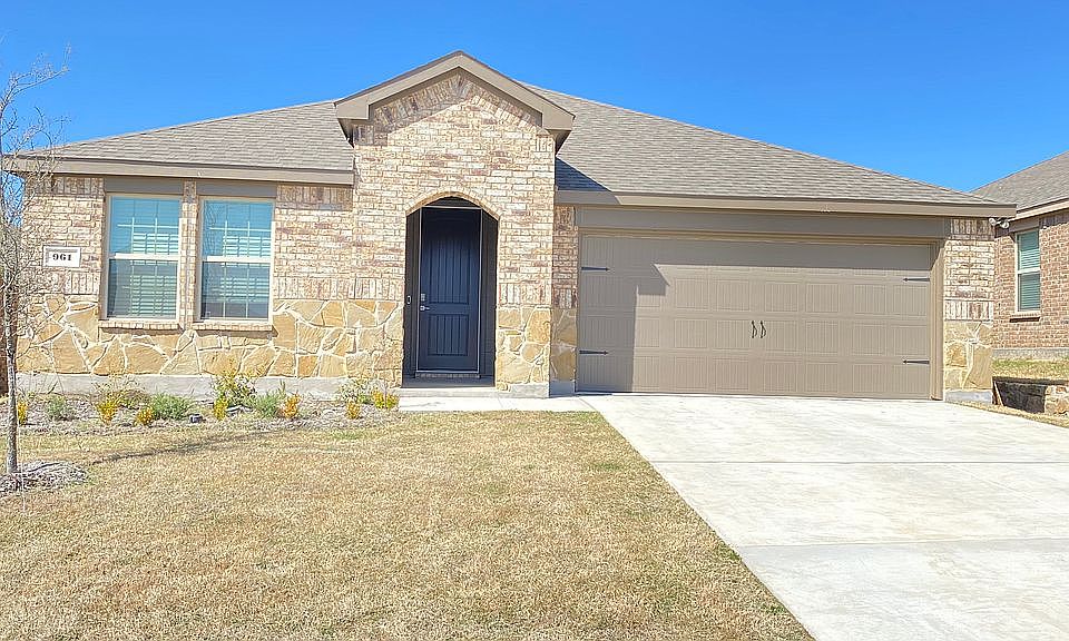 1st image of 961 English Dr