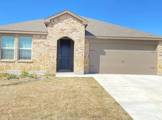 961 English Dr, Aubrey, TX 76227