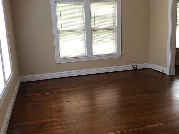 2nd image of 1602 Claremont Ave APT 4