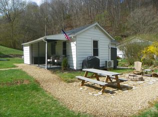 131 Romans St, Marion, VA 24354