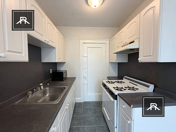 3rd image of 22 Sidlaw Rd #14