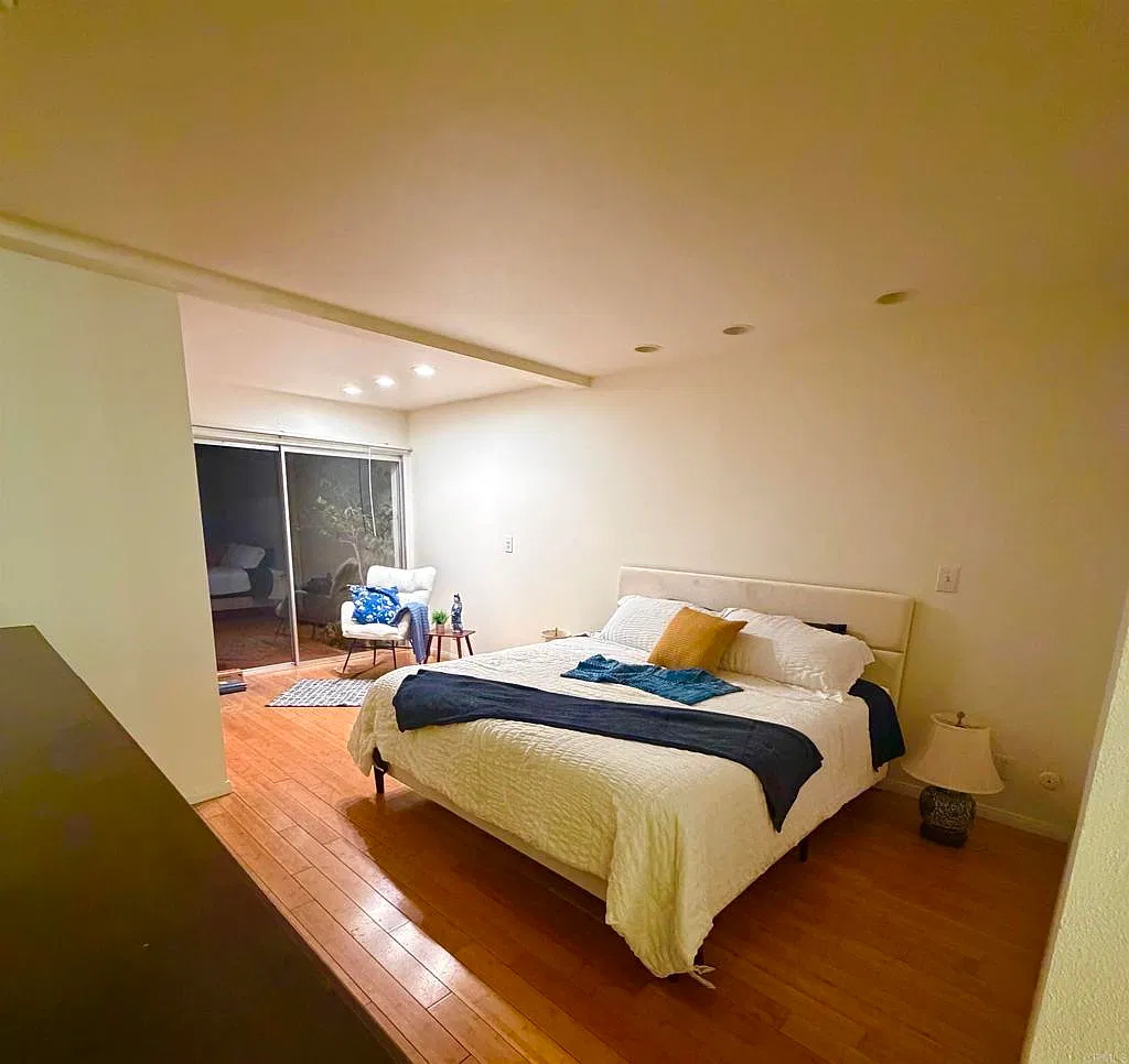 3 bed, 2156 sqft, $5,000 — Photo 2