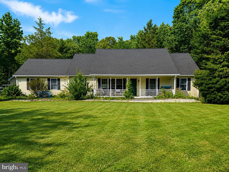1st image of 33121 Forest Knoll Dr